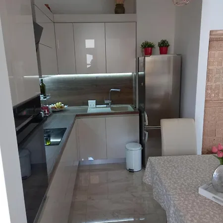 Apartman Beti *