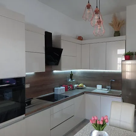 Apartman Beti Apartment