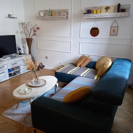Apartman Beti Apartment