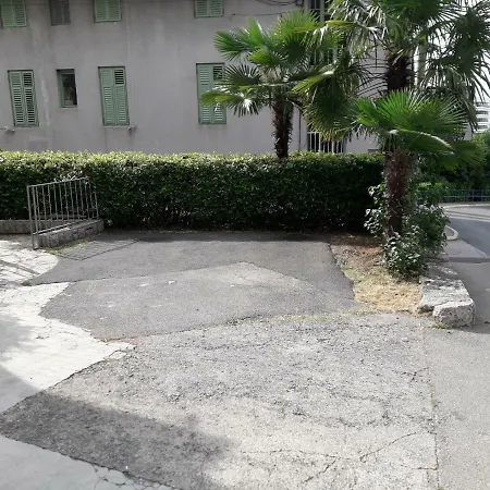 Apartman Beti Apartment
